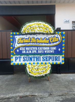 Papan Bunga Duka di Pondok Agung